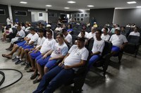 Alunos da APAE visitam a Câmara Municipal durante sessão ordinária