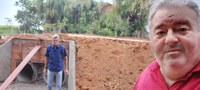Atendendo pedido do presidente da Câmara Municipal, Prefeitura de Alta Floresta constrói bueiros na Comunidade Santa Mônica