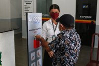 Câmara adquire display de álcool em gel para assepsia