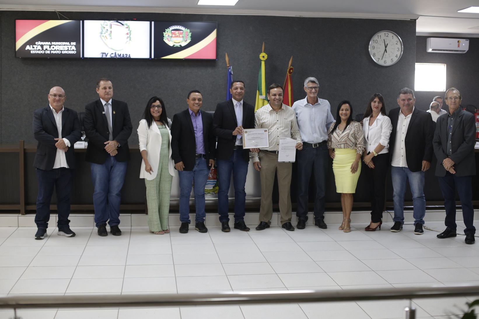 Câmara aprova moção de congratulações e agradecimentos ao pastor Ricardo