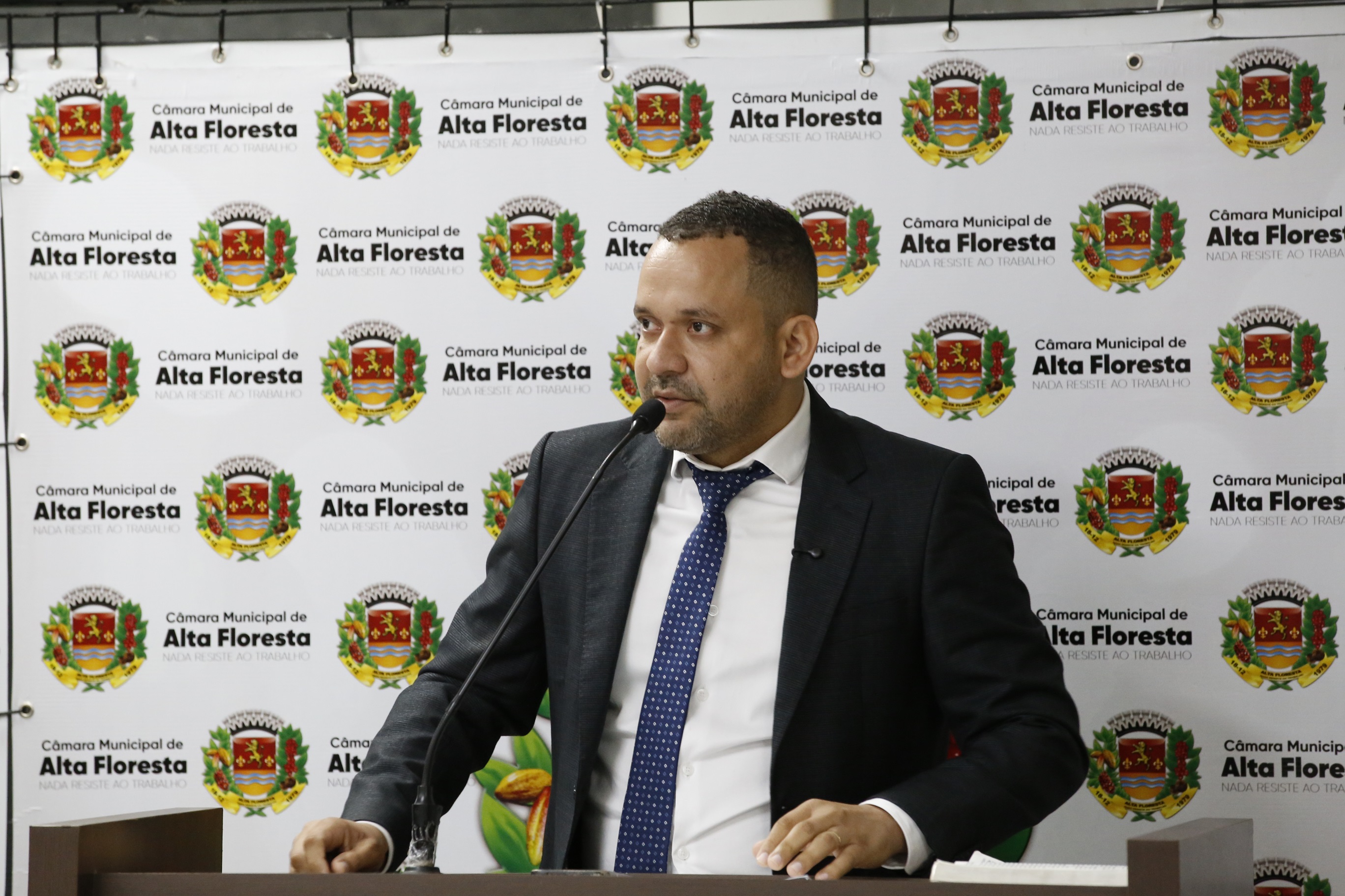 Câmara aprova requerimento que cobra transparência sobre arrecadação de multas de trânsito