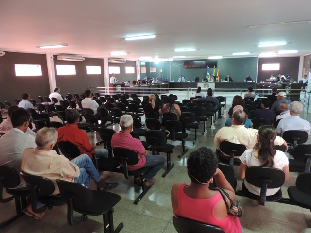 Câmara concede licença de 90 dias ao prefeito Asiel