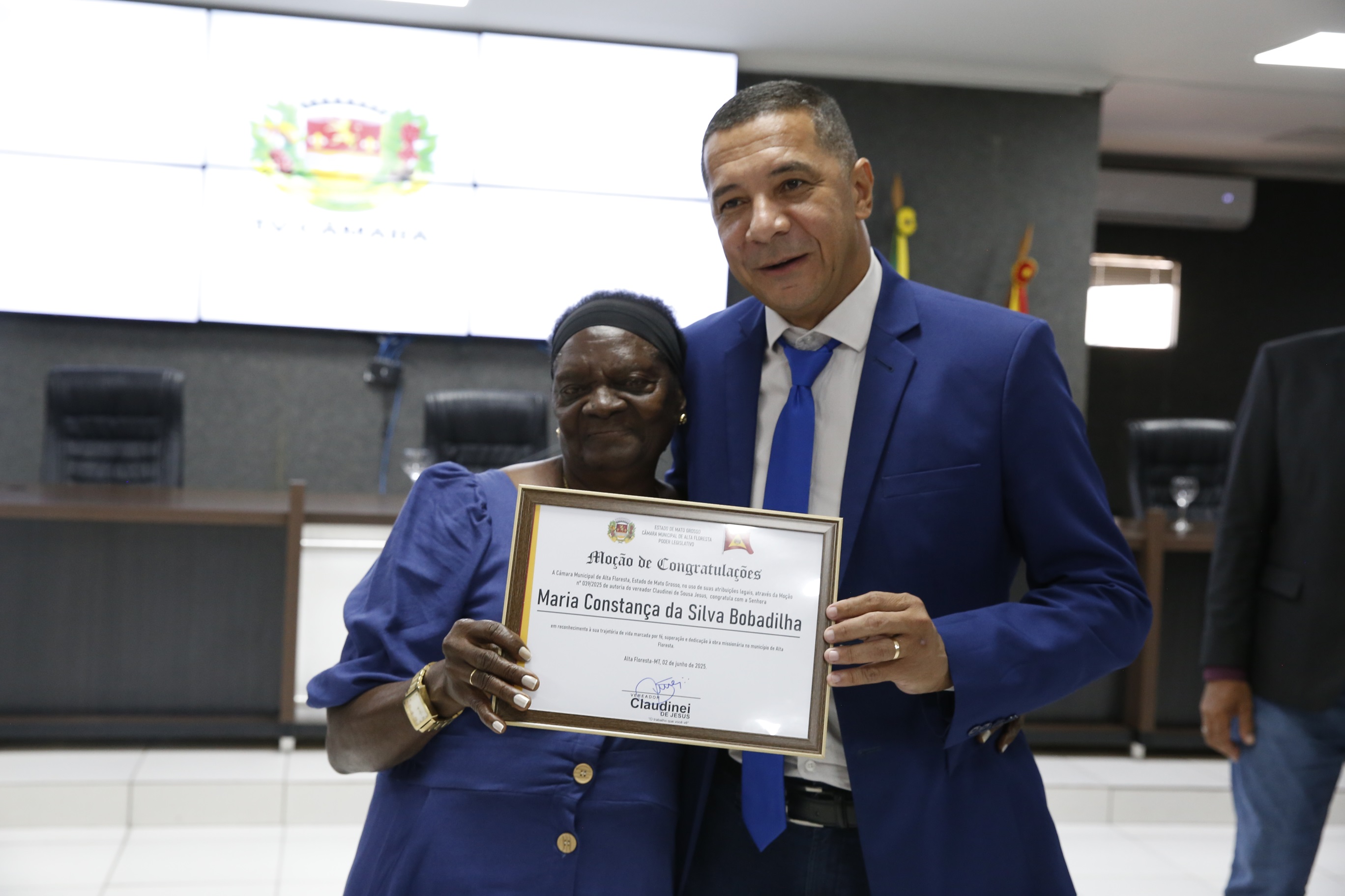 Câmara concede Moção de Congratulações à missionária Maria Constança da Silva Bobadilha