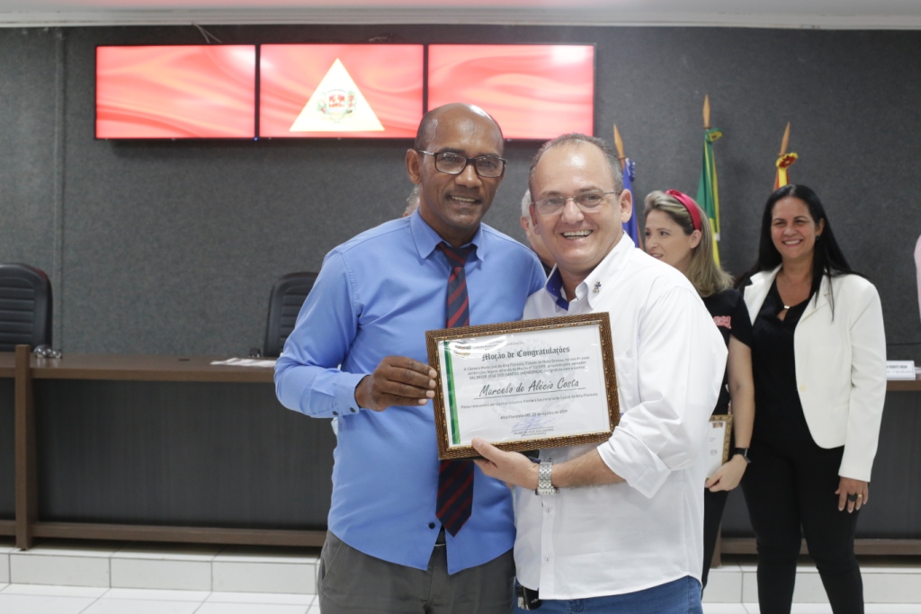 Câmara concede Moção de Congratulações ao secretário de saúde