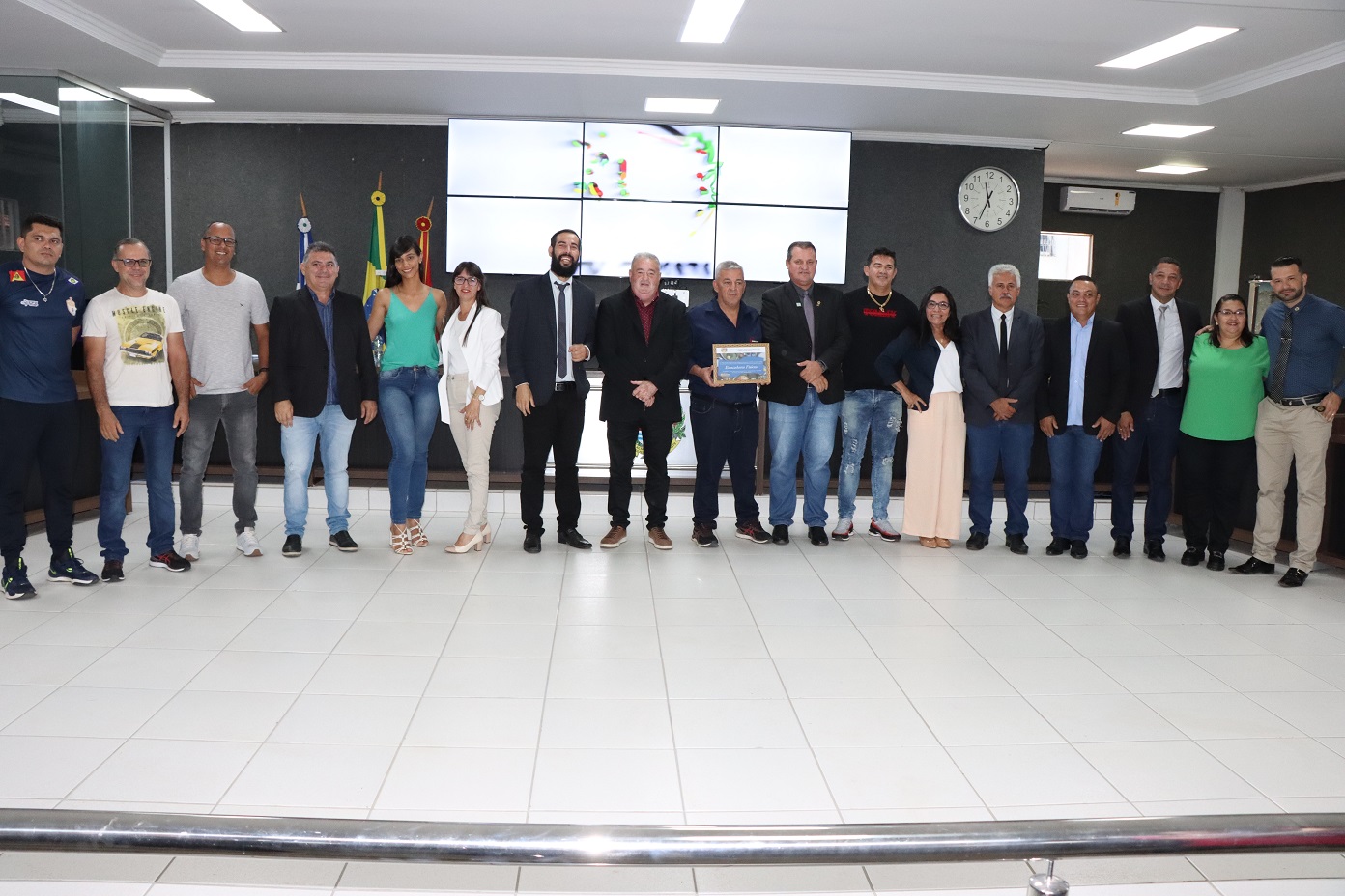 Câmara homenageia educadores físicos em alusão ao Dia do Profissional de Educação Física