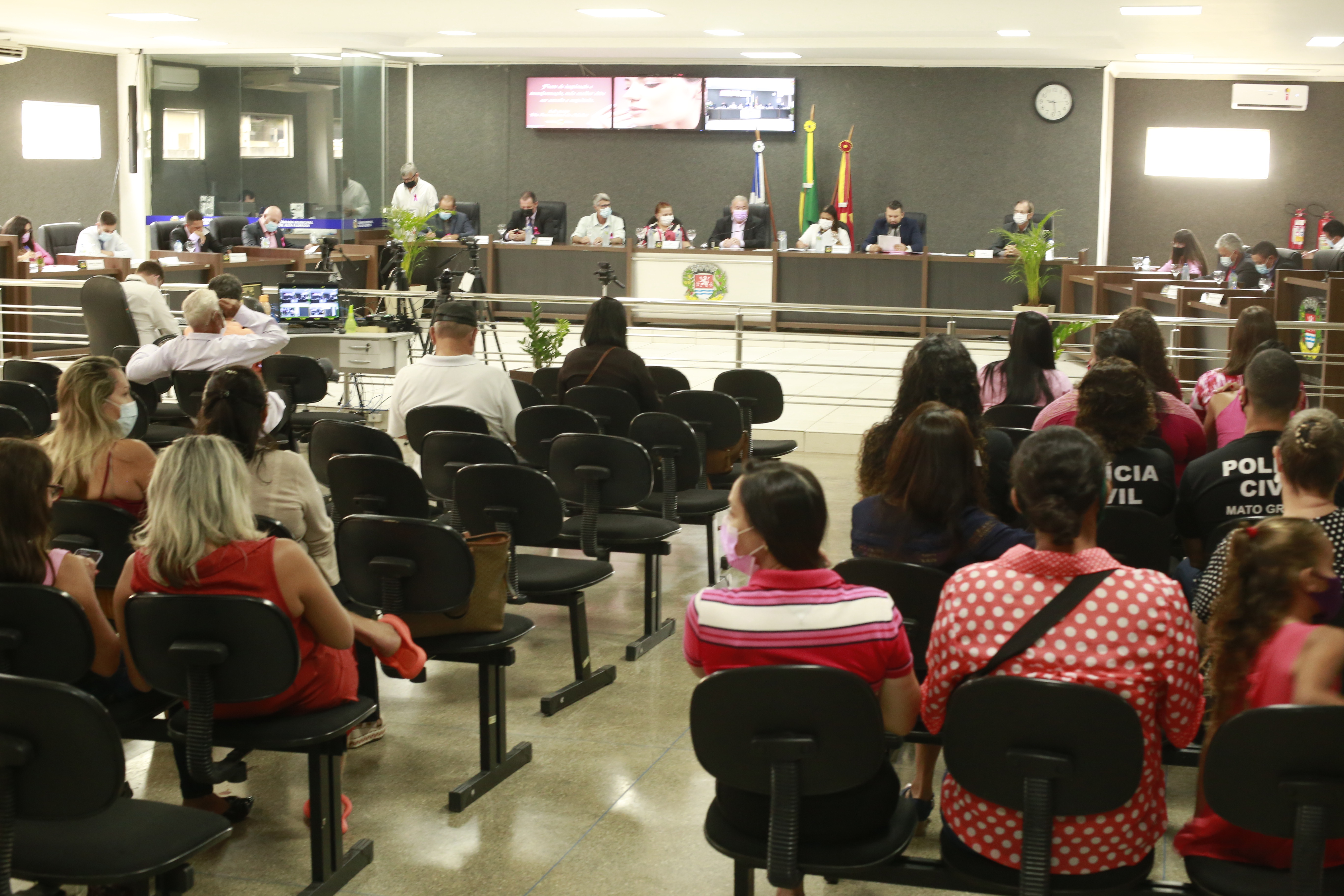 Câmara realiza Sessão Ordinária especial em homenagem ao Dia da Mulher