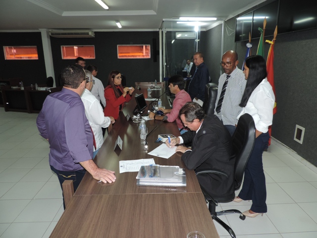 Câmara realiza sorteio bimestral para uso da tribuna