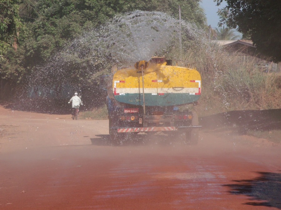 Caminhões pipas foram cobrados na sessão de terça-feira