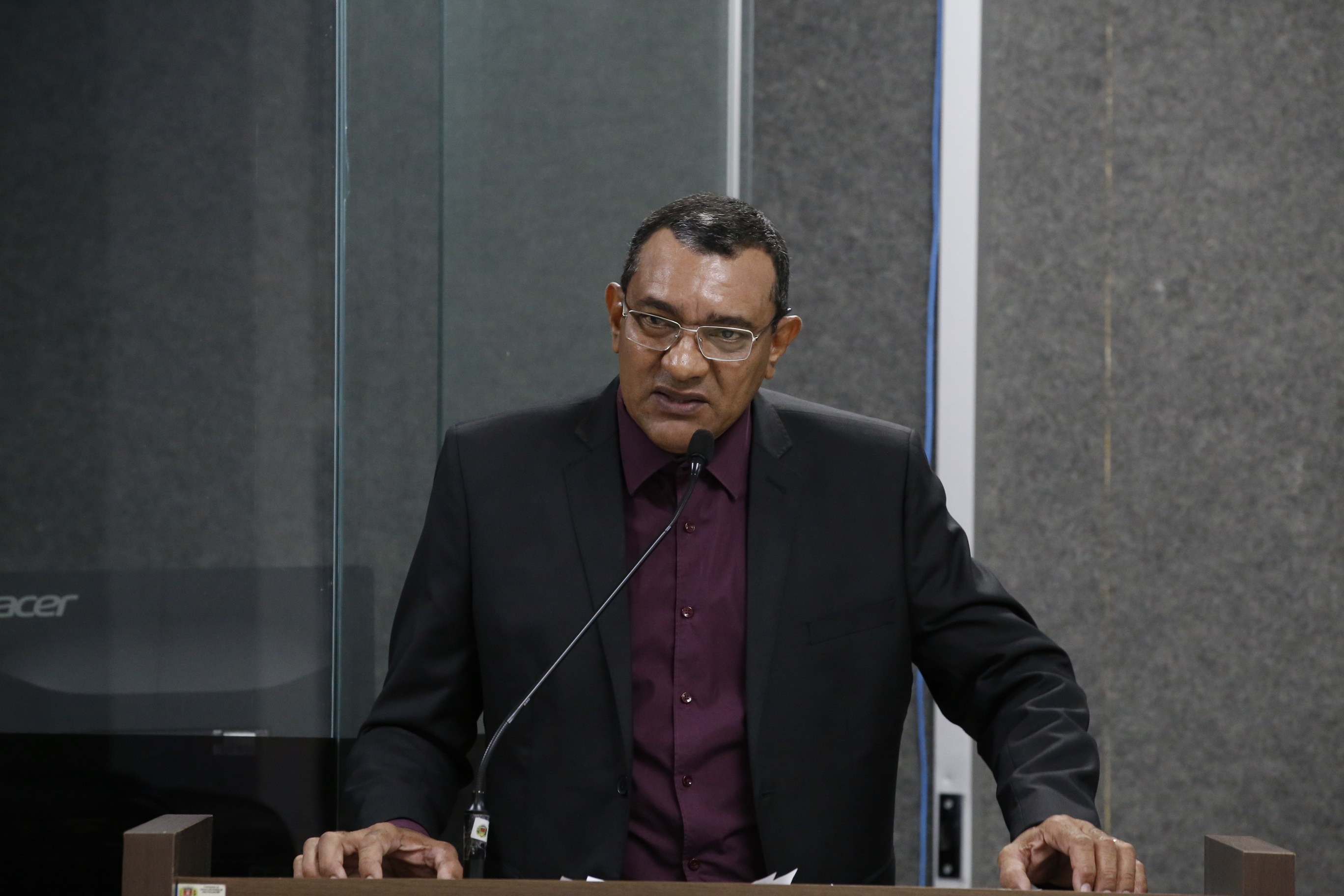 Chicão Motocross cobra melhorias urgentes na Rodovia 325 e propõe nova via no bairro Boa Nova