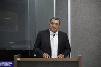 Chicão Motocross destaca demandas de segurança e infraestrutura em pronunciamento na Câmara Municipal