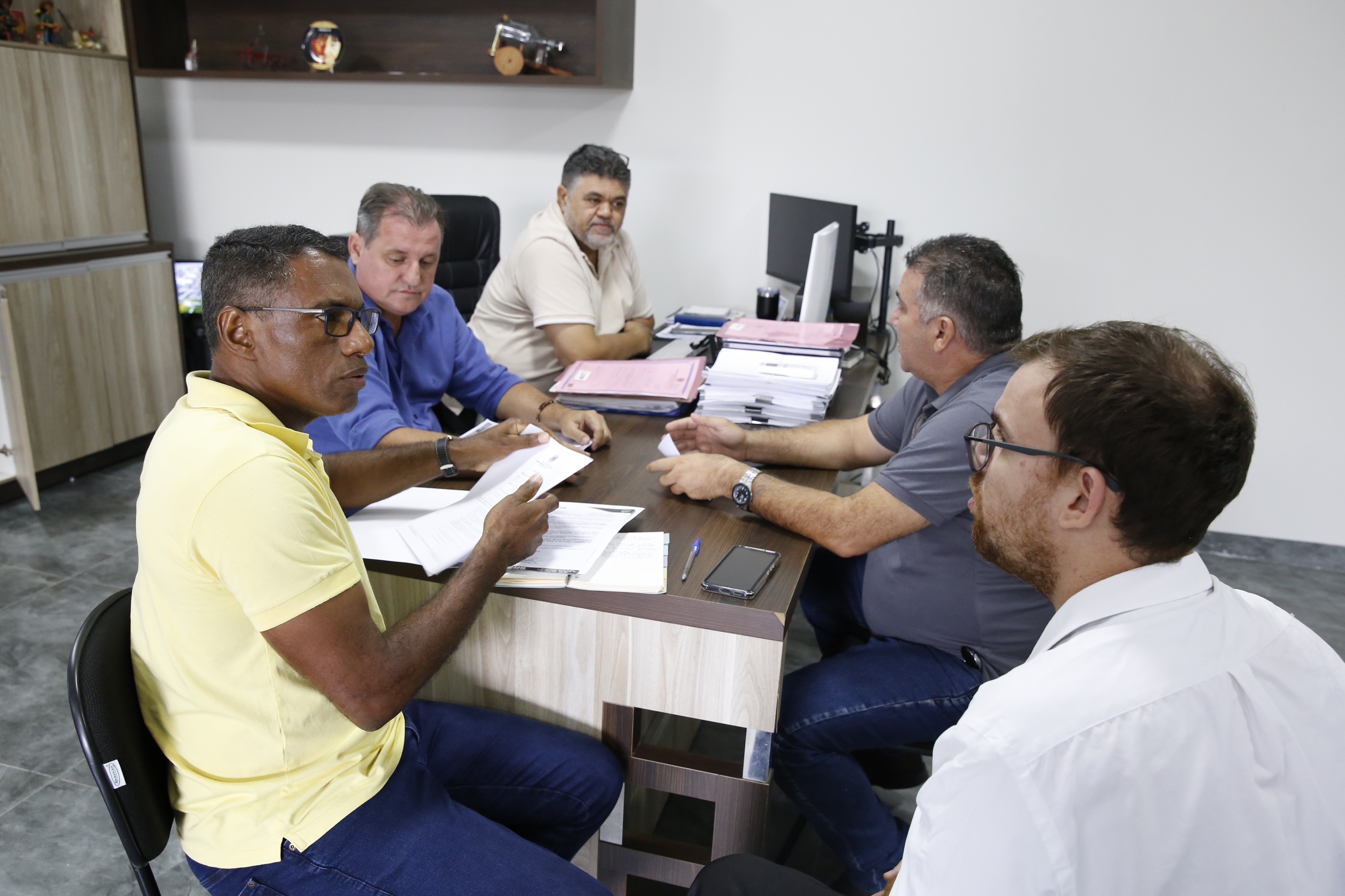 Comissão de Fiscalização e Acompanhamento da Execução Orçamentária aprova projetos de lei em tramitação na Câmara Municipal