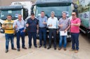 Conquista do vereador Marcos Menin, caminhão com baú refrigerado é entregue para a COMOV