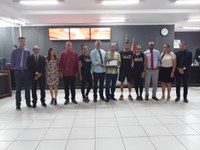 Dr. Charles homenageia empresários pela inauguração da Academia Rio Fitness