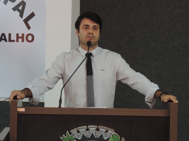 Emerson Machado apresenta Projeto de Lei que proíbe venda de narguilé para menores de 18 anos