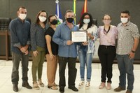 Francisco Júnior recebe Moção de Congratulações da Câmara Municipal pelos relevantes serviços prestados à comunidade