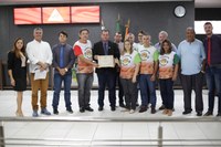 Grupo Pioneiros da Floresta recebe homenagem da Câmara Municipal