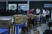 Justiça Eleitoral começa instalação de equipamentos na Câmara Municipal