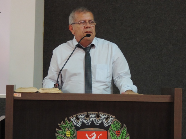 Luiz Carlos defende convocação de secretários para prestarem esclarecimentos