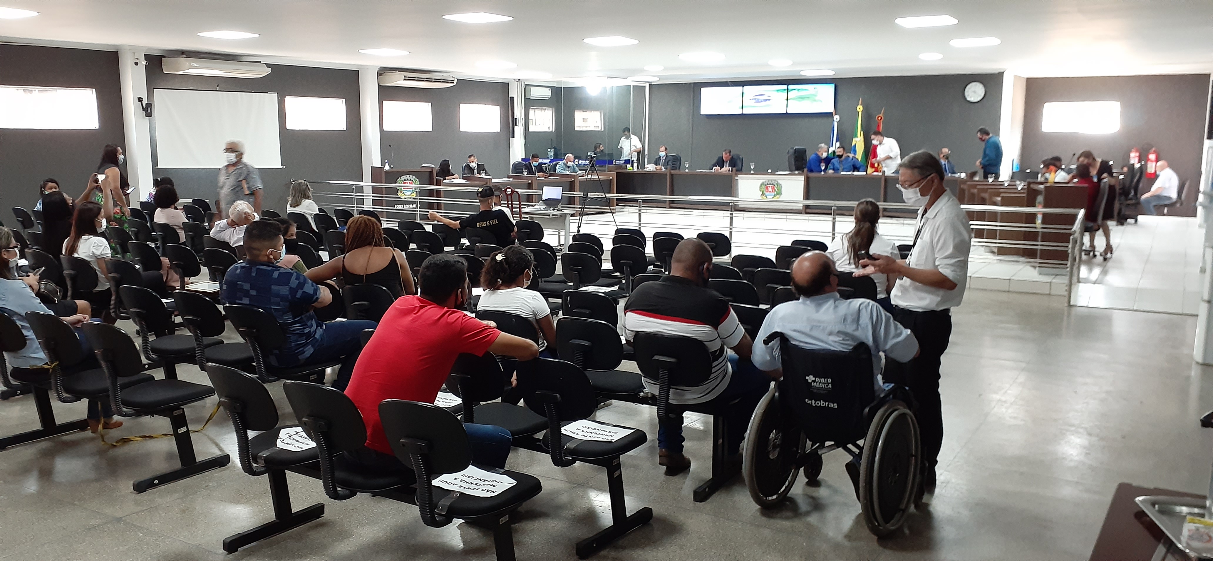 Medidas contra a pandemia do novo coronavírus poderão ser estabelecidas através de decreto