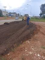 Melhorias no acesso a empresas na MT-208 são realizadas em atendimento a demanda do vereador Pitoco