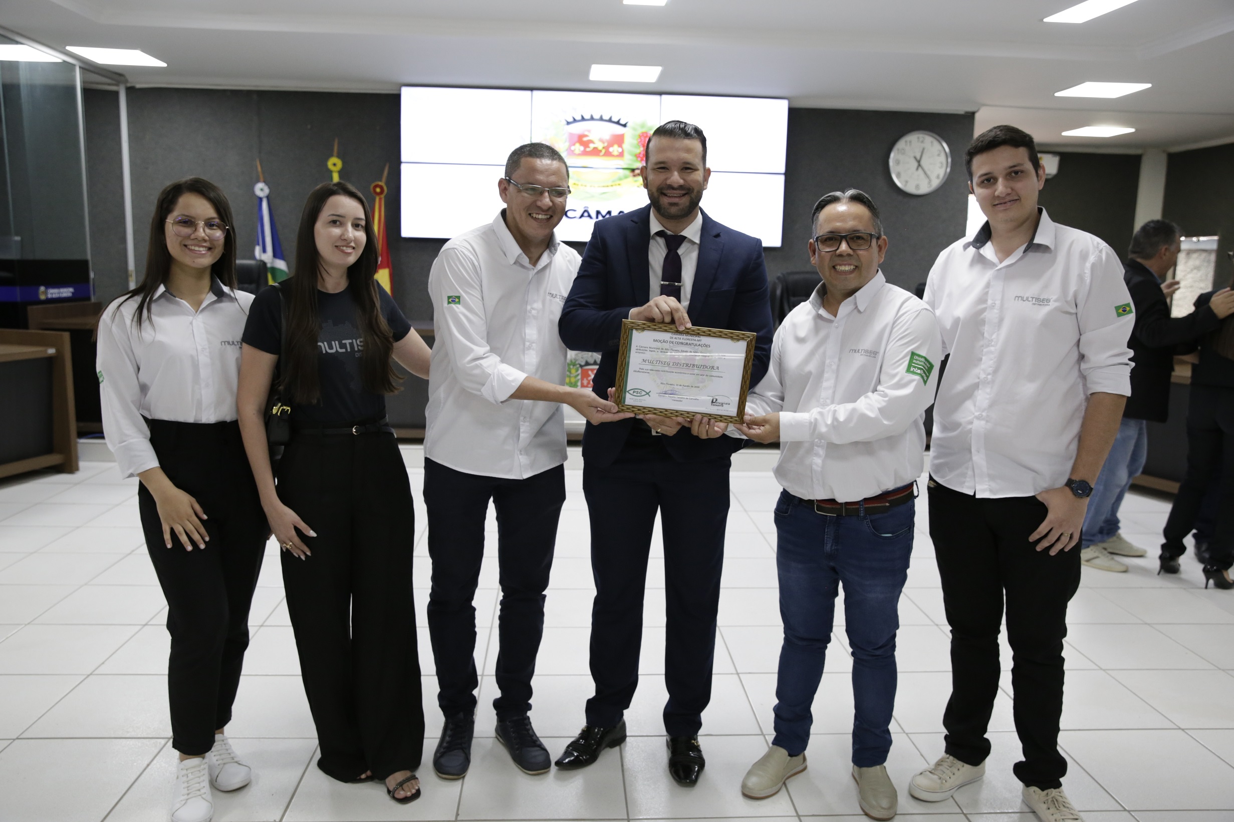 Multiseg Distribuidora recebe Moção de Congratulações da Câmara