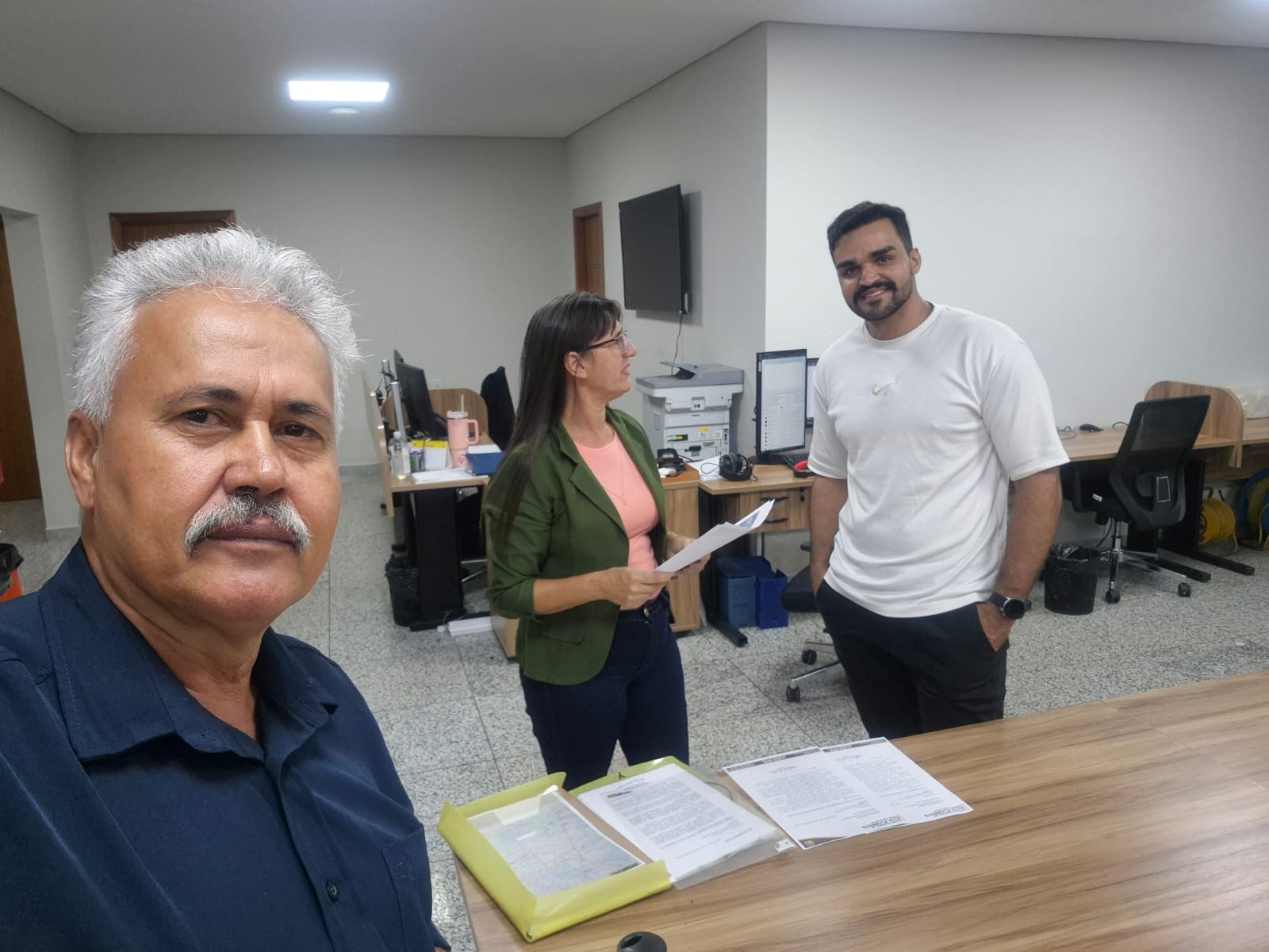 Naldo da Pista e Leonice Klaus cobram conclusão da instalação dos poços artesianos em Alta Floresta