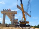 Obra de ponte no Rio Teles Pires avança e Tuti destaca apoio de Nininho