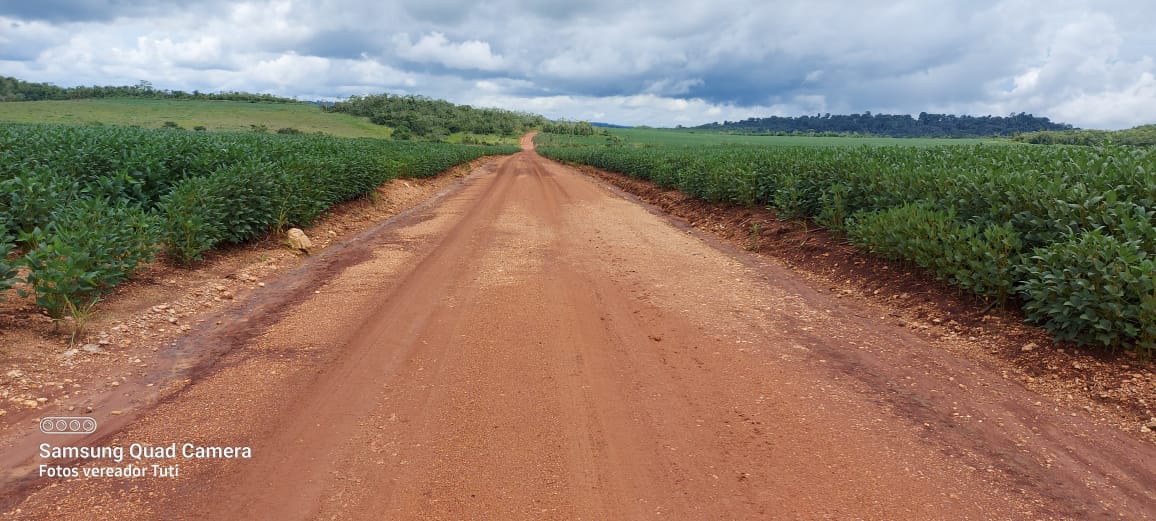 Presidente da Câmara Municipal de Alta Floresta, Prefeito e Secretário de Fazenda vistoriam condições de trafegabilidade na vicinal 5ª Oeste 