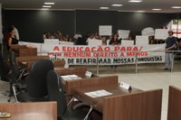 Profissionais da educação pedem apoio da Câmara Municipal para intervir junto ao Governo