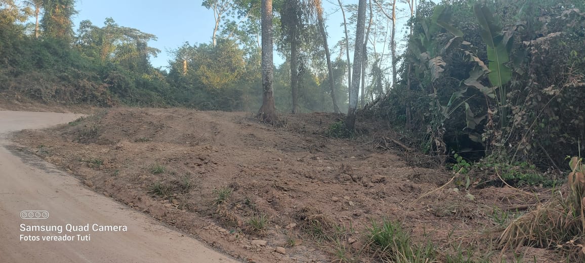 Tuti e Ailton vistoriam obras na vicinal 4ª Oeste