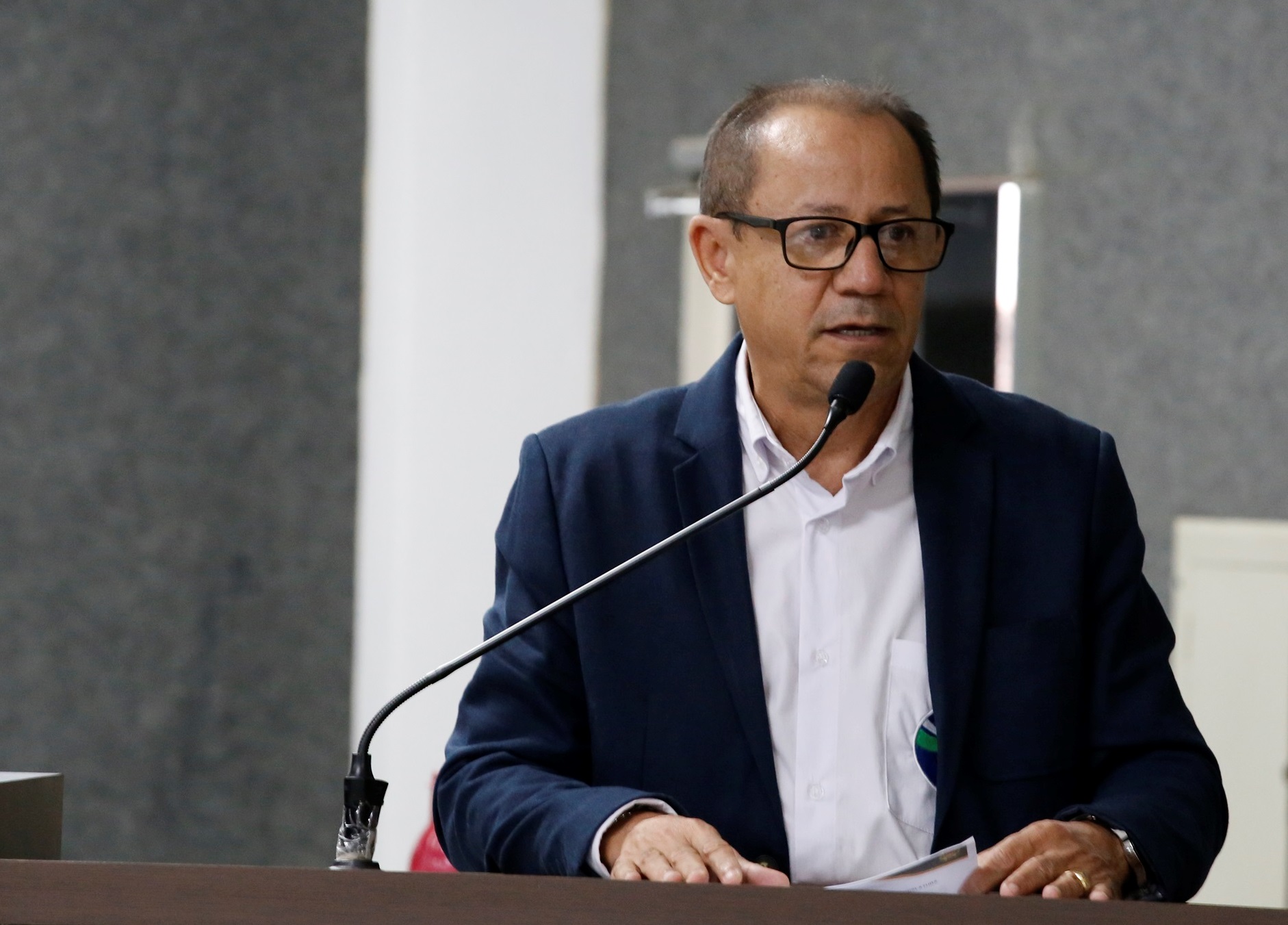 Vereador Adelson Servidor solicita construção de passarela com proteção na entrada do bairro Boa Nova