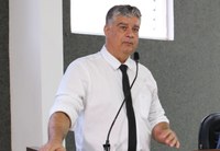 Vereador Charles quer profissionais orientando nas Academias da Terceira Idade