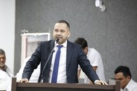 Vereador Darlan cobra aceleração de obras e soluções para déficit de vagas em creches