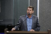 Vereador Dida Pires cobra ações da empresa de saneamento básico e propõe soluções para crise de água no município