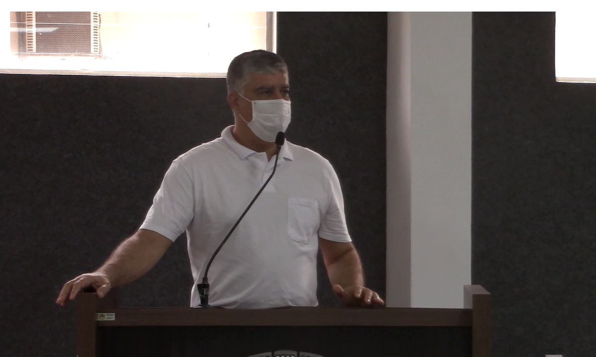 Vereador Dr. Charles cobra investimento em equipamentos para profissionais de saúde