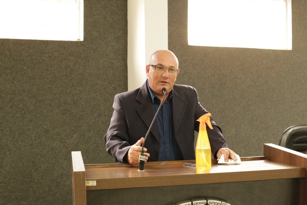Vereador Luciano indica ao prefeito privatizar o serviço de iluminação pública