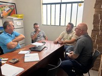 Vereador Luciano Silva visita a COMOV