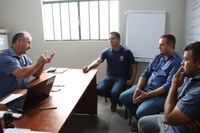 Vereador Marcos Roberto Menin e Secretário Marcelo Fernando visitam a COMOV para avaliar novas demandas