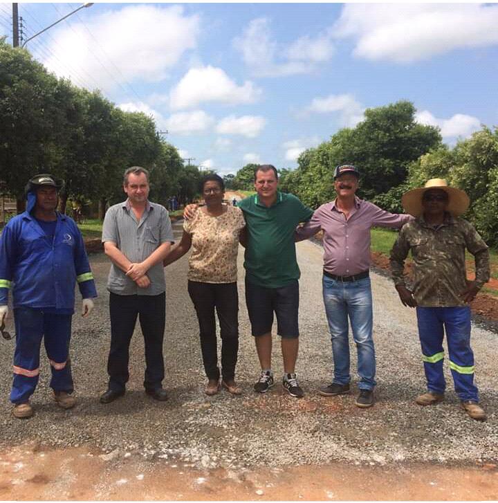 Vereador Menin acompanha pavimentação da Avenida Brasil no Jardim Primavera