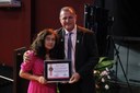 Vereador Menin homenageia a professora Maria Antonieta da Cruz com o Prêmio Mulher Destaque 2024