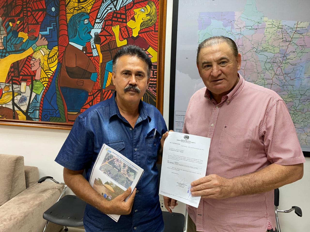 Vereador Naldo apresenta demandas e reivindica emendas ao deputado Nininho