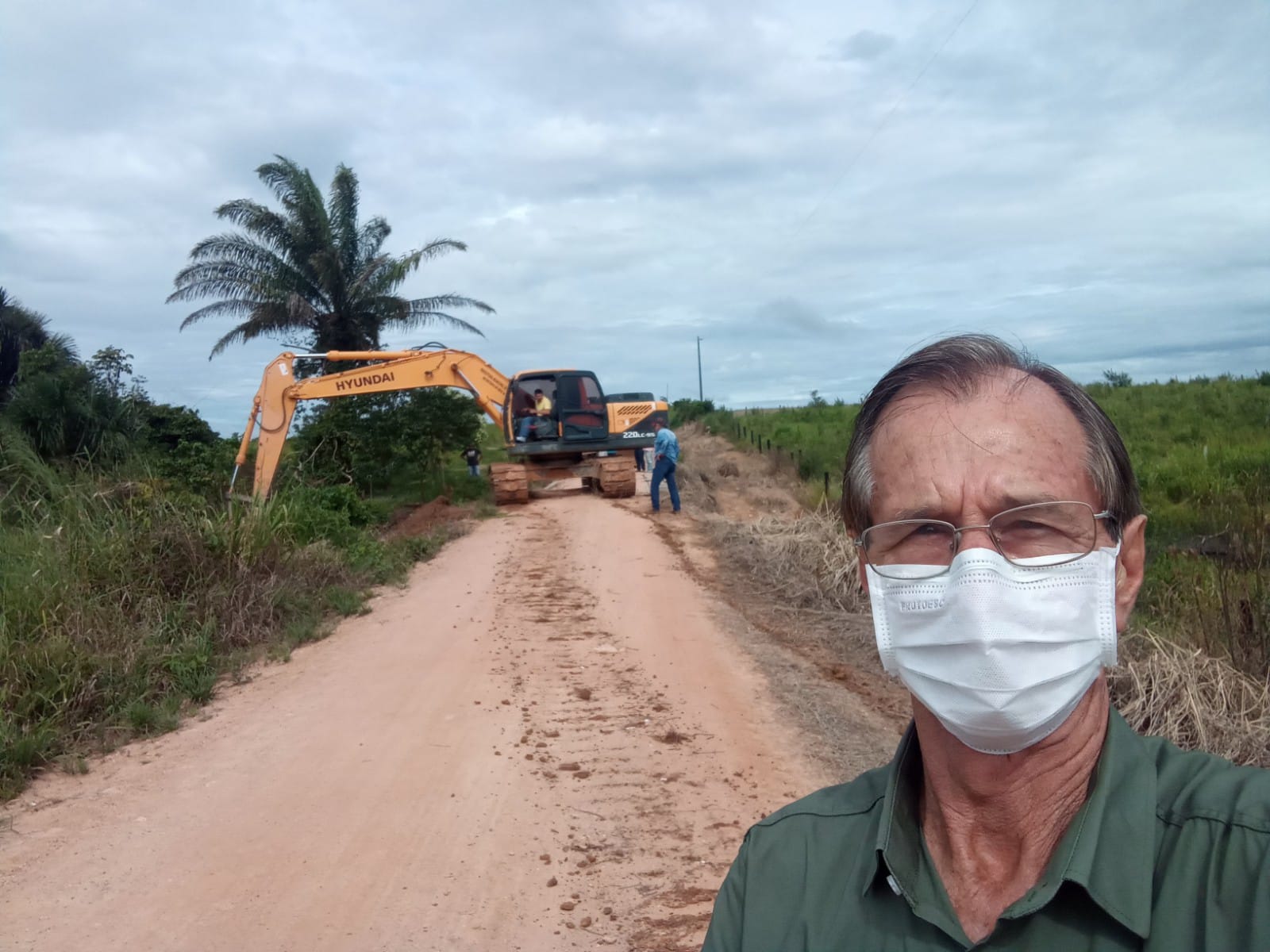 Vereador Pitoco acompanha obras nos Setores Leste e Norte