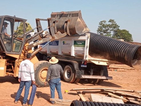 Vereador Pitoco destaca parceria para construção de bueiros no Vale do Apiacás