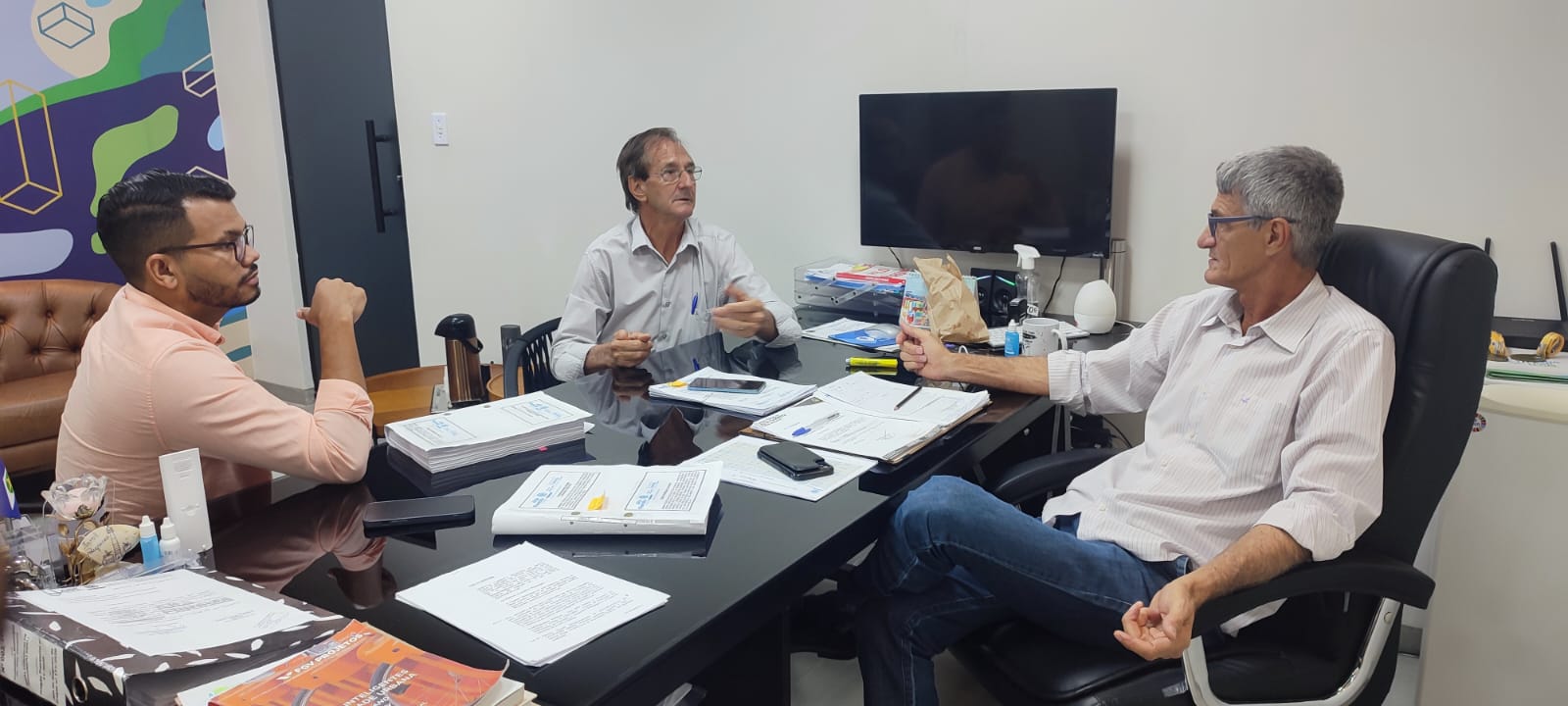 Vereador Pitoco discute revisão do Plano Diretor com o prefeito e secretário de gestão