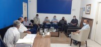 Vereador Pitoco intermedia reunião com o Executivo para tratar sobre regularização das chácaras de recreio