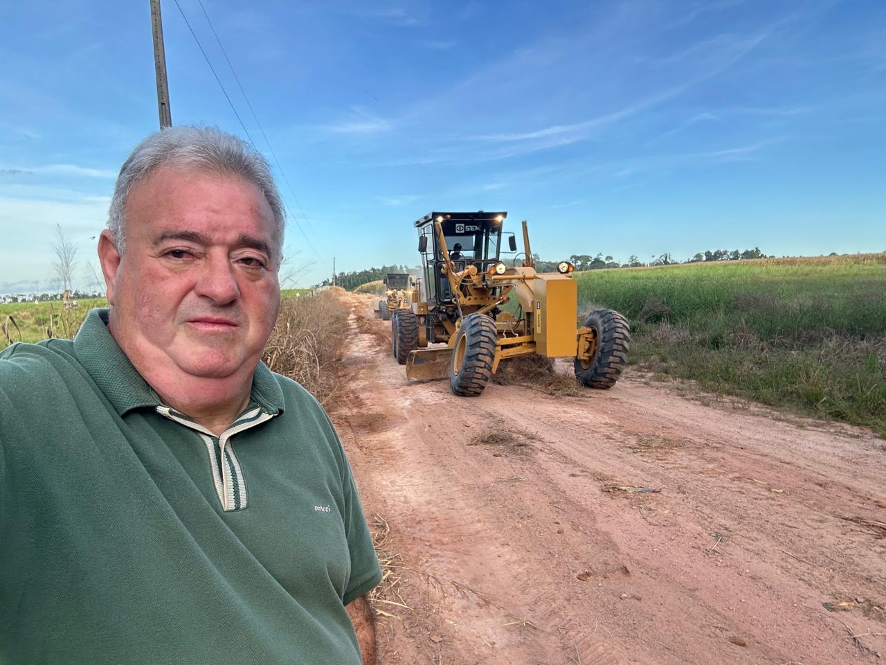 Vereador Tuti destaca recuperação de estradas vicinais no Setor Oeste