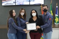 Vereadora Cida concede Moção de Congratulações para a empresa Nutrialta