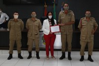 Vereadora Cida Sicuto homenageia Corpo de Bombeiros pelos 20 anos em Alta Floresta