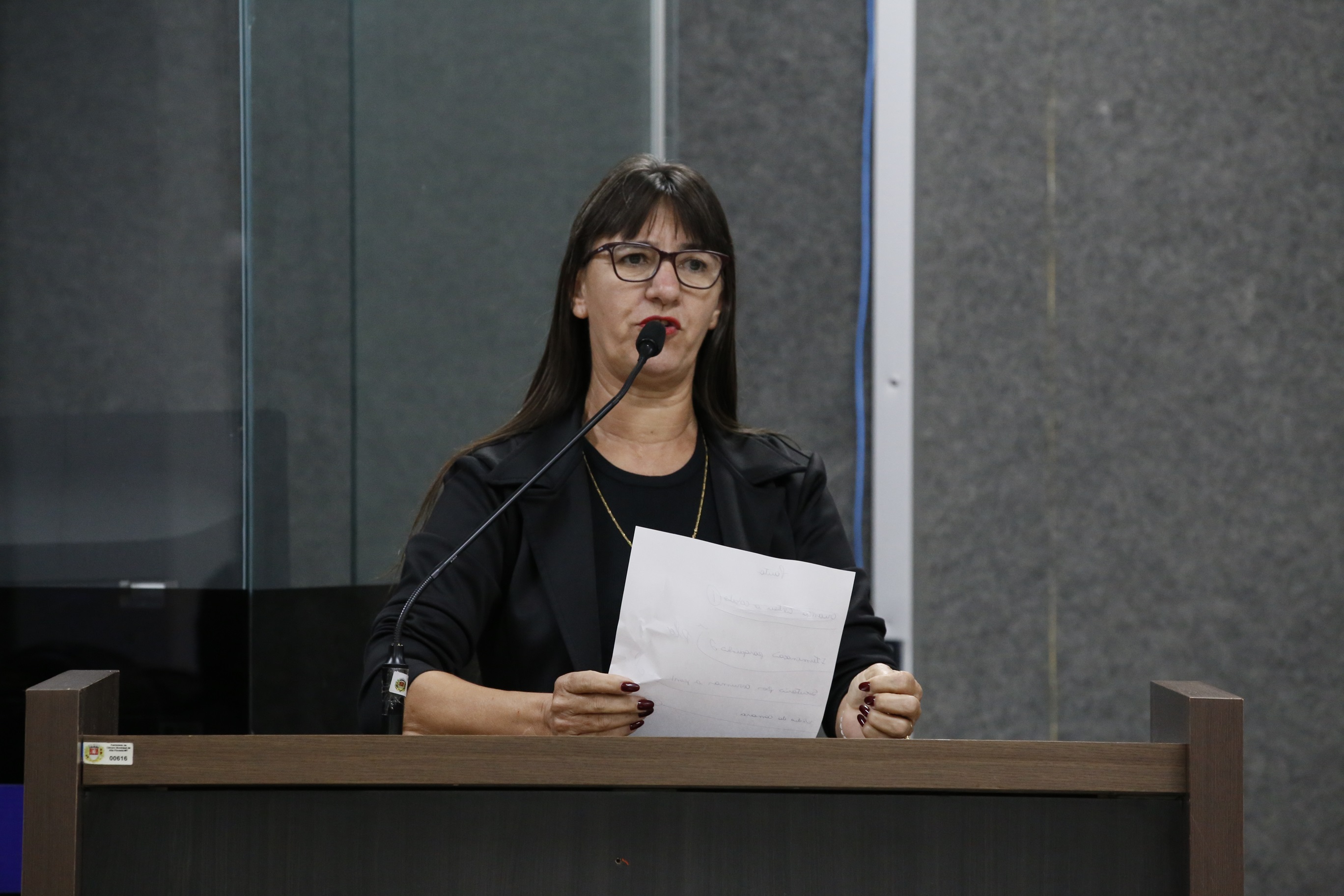 Vereadora Leonice Klaus cobra soluções para falha na comunicação da população com o Corpo de Bombeiros