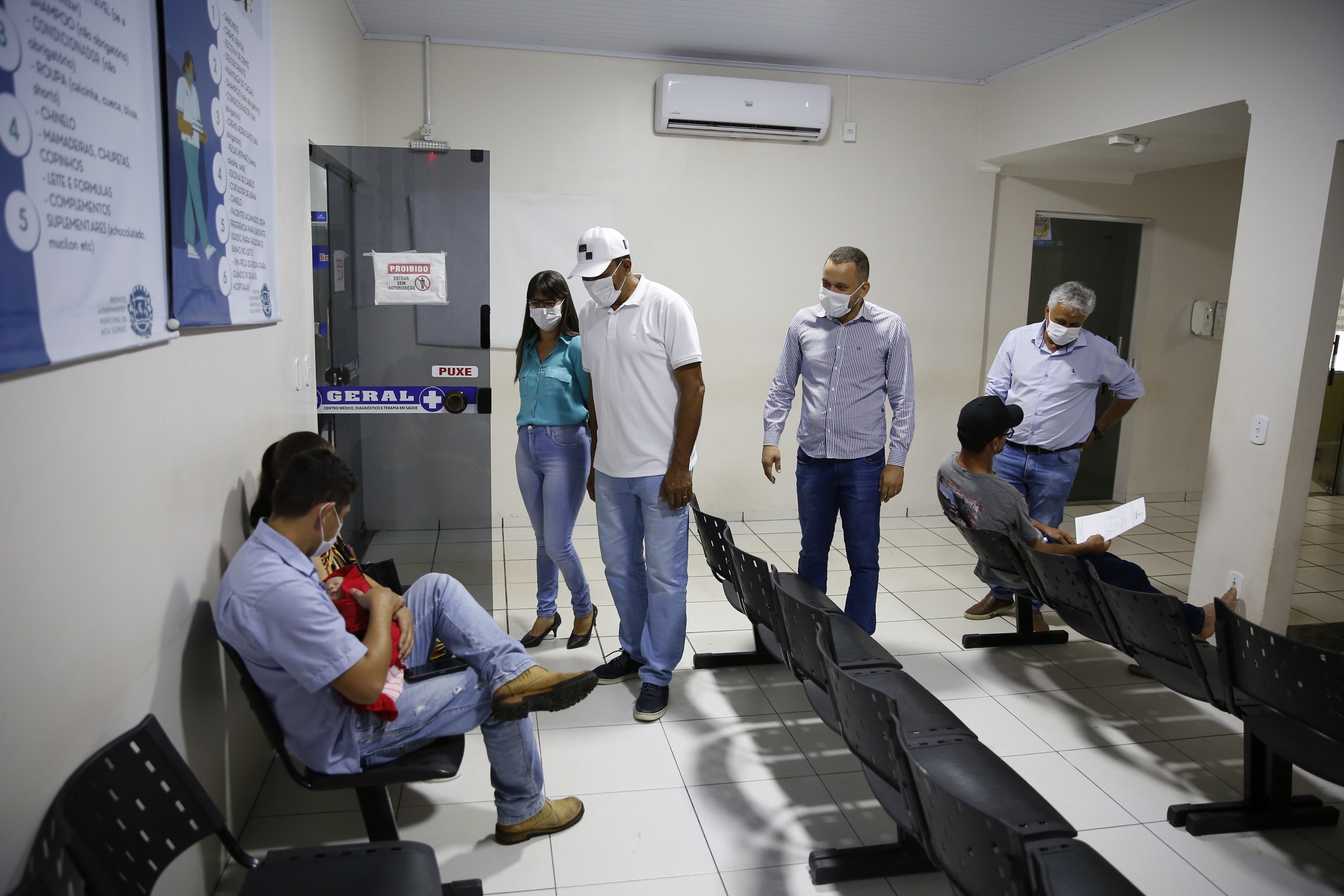 Vereadores acompanham atendimento no Pronto Atendimento Municipal